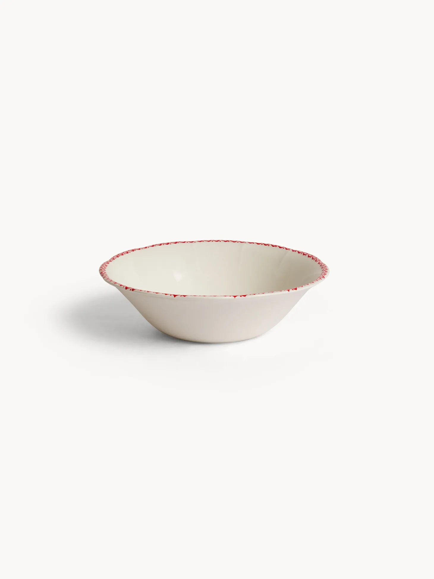 Coppetta in ceramica dettaglio fiore rosso