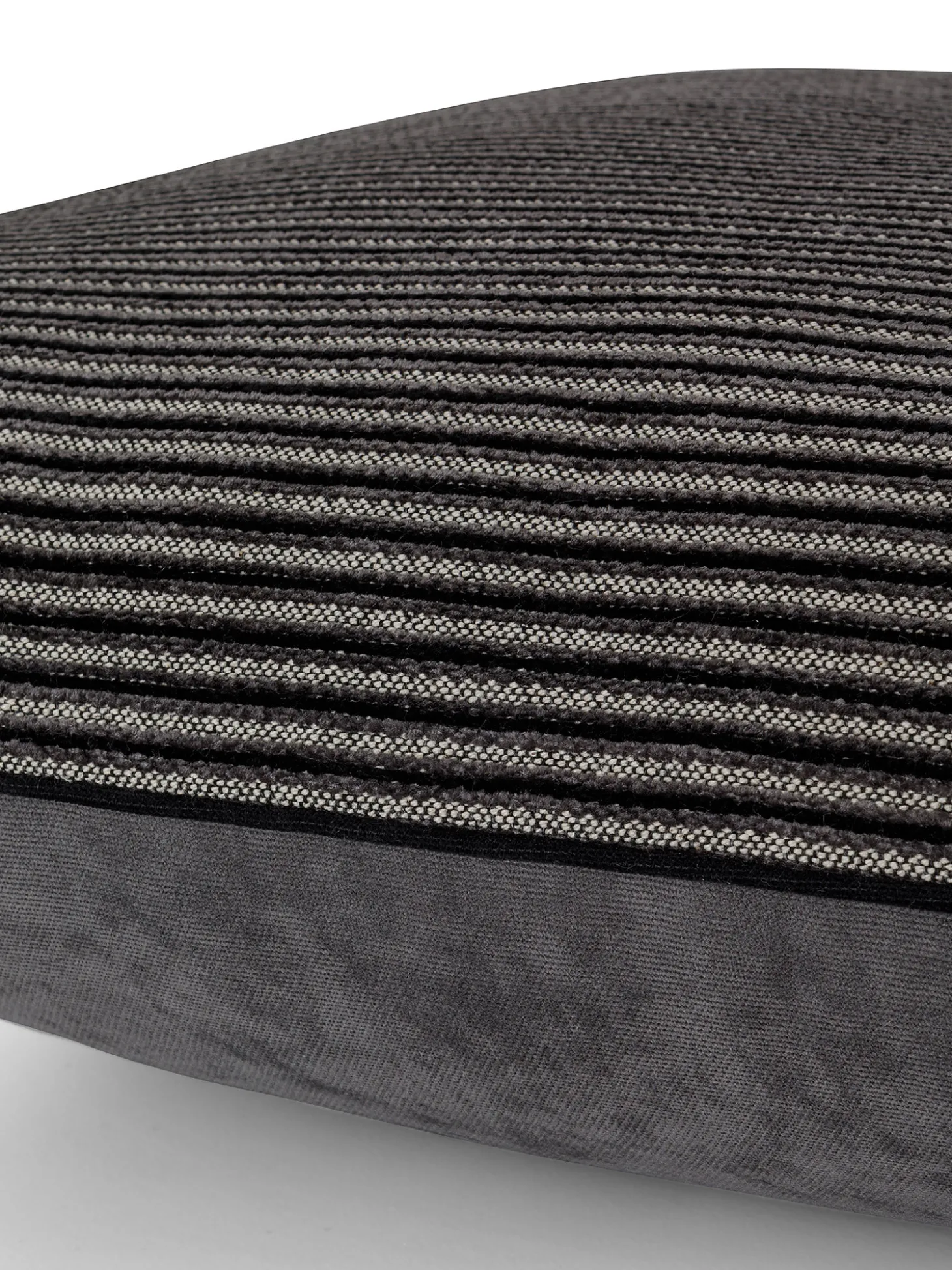Cuscino jacquard motivo righe 45x45cm