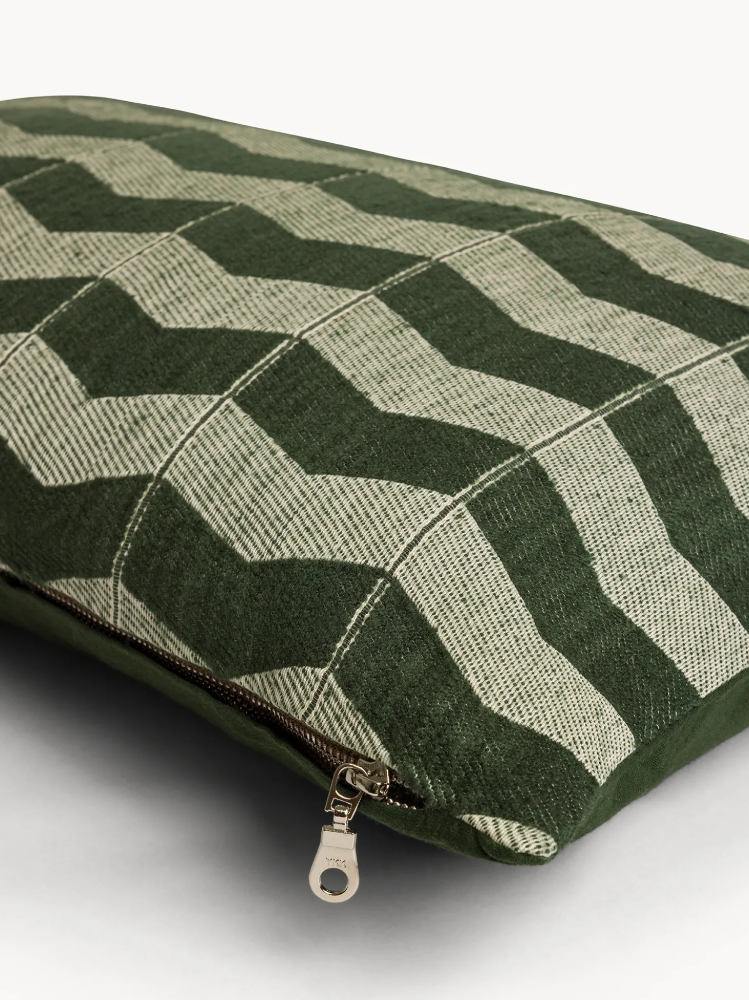 Cuscino 35x55 cm in mohair righe zigzag