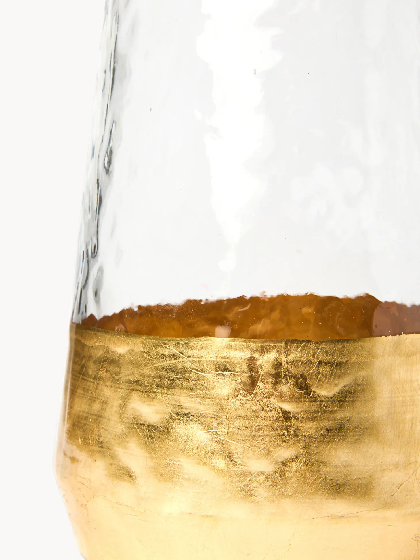 Vaso in vetro con fondo dorato
